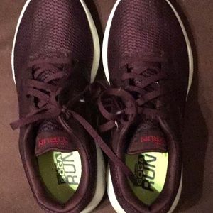 Skechers Goga Run Sneakers